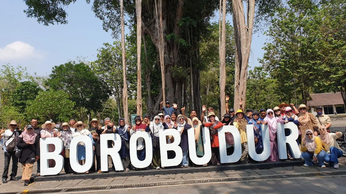 Yogyakarta + Solo 5H4M